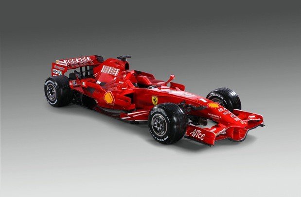 Fernando Alonso y su nuevo Ferrari