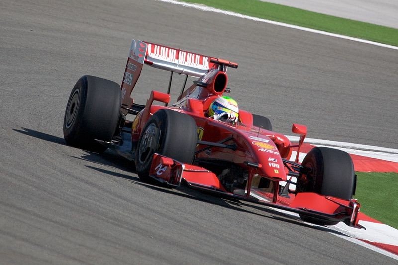 Fernando Alonso y su nuevo Ferrari