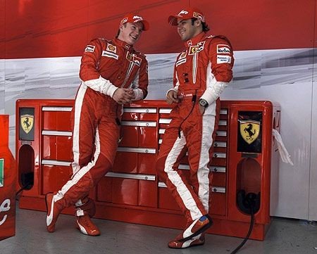 Fernando Alonso y su nuevo Ferrari