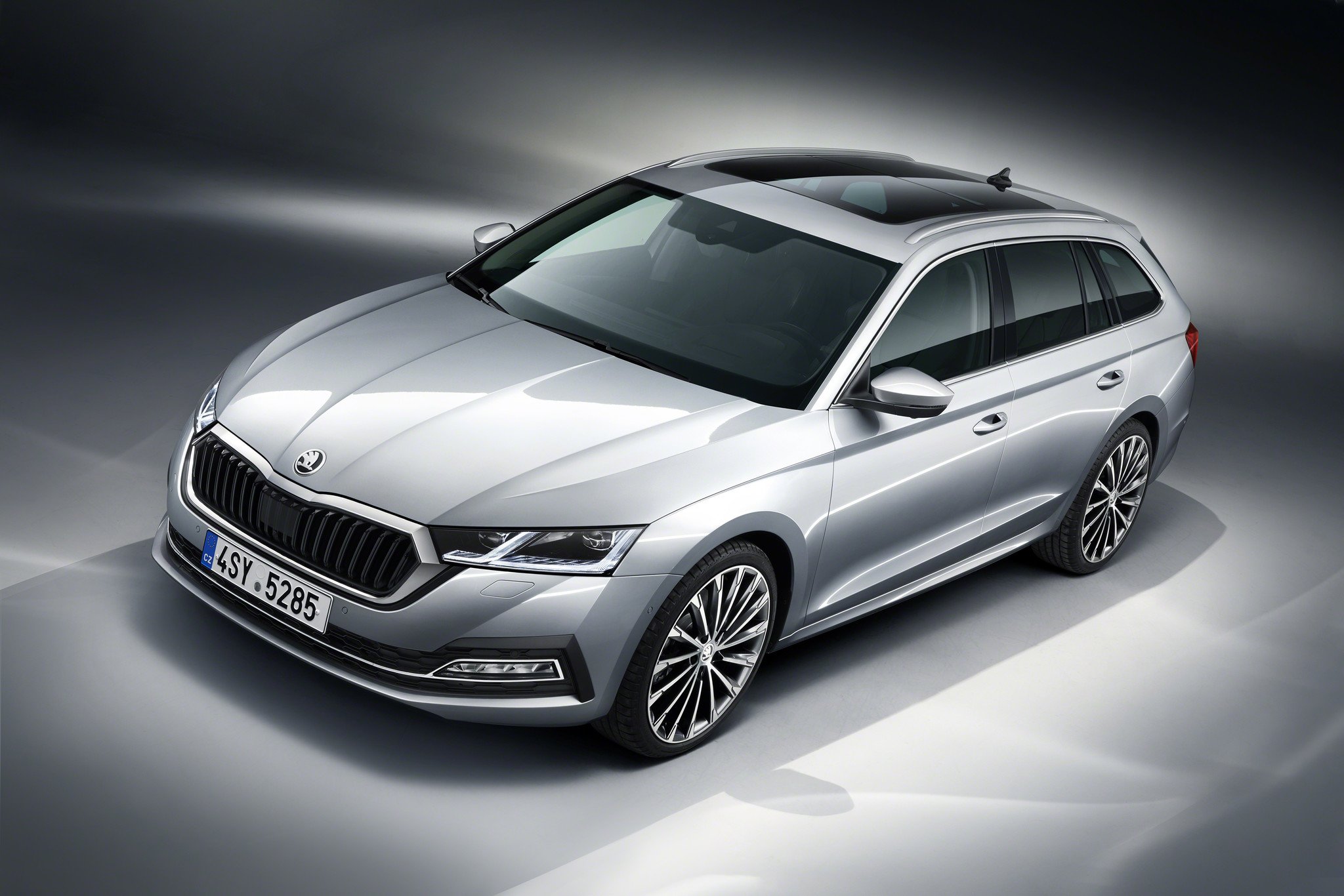 Skoda Octavia 2020: descubrimos su nueva imagen, motores y tecnologías