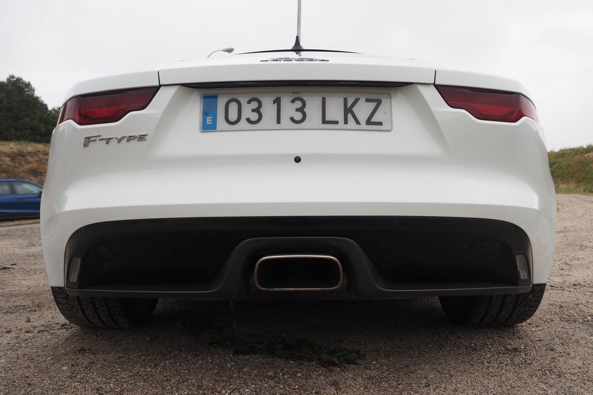 Prueba y opinión del Jaguar F-TYPE Coupé P300: un deportivo a tener en cuenta