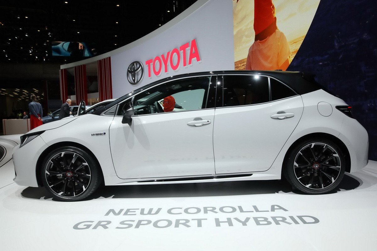 Toyota Corolla GR Sport y Trek