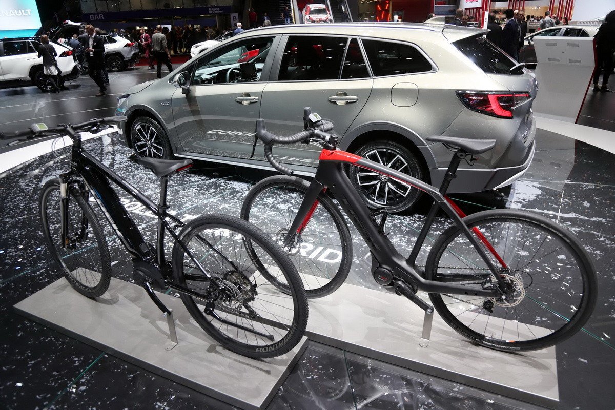 Toyota Corolla GR Sport y Trek