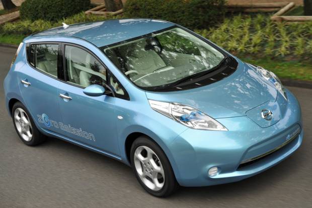 Nissan “pasa” de los híbridos y lanzará en 2010 un coche de “cero emisiones”