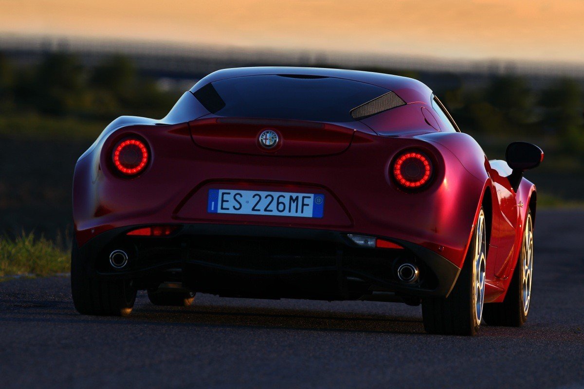 Prueba: Alfa Romeo 4C, un deportivo biplaza para disfrutar conduciendo
