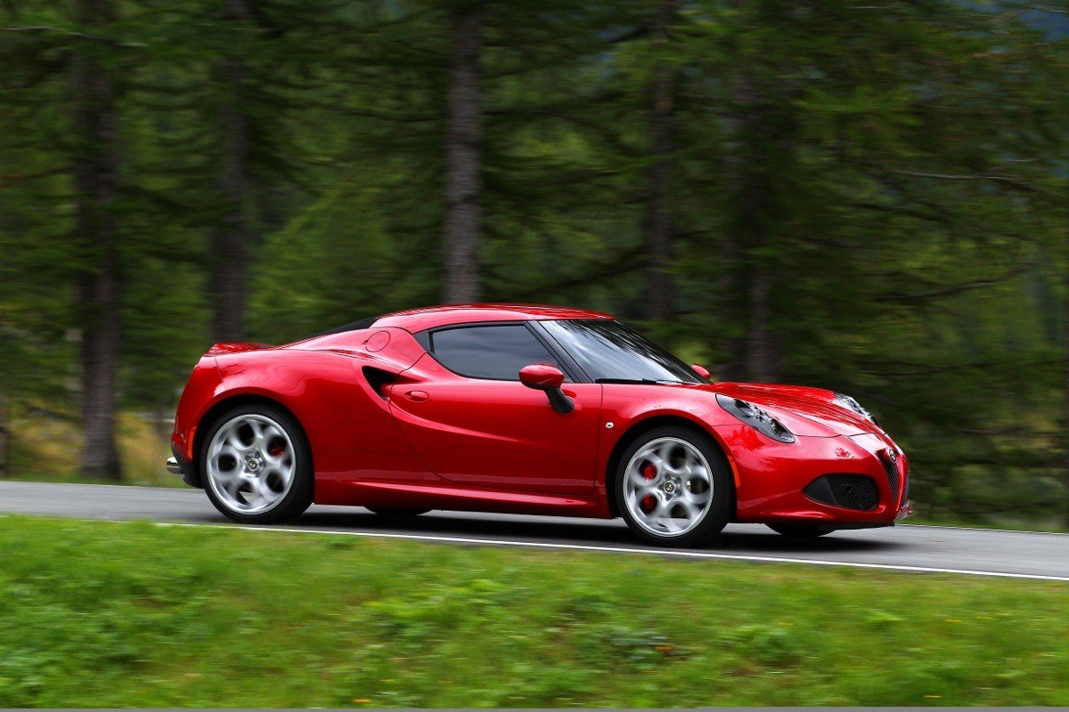 Prueba: Alfa Romeo 4C, un deportivo biplaza para disfrutar conduciendo