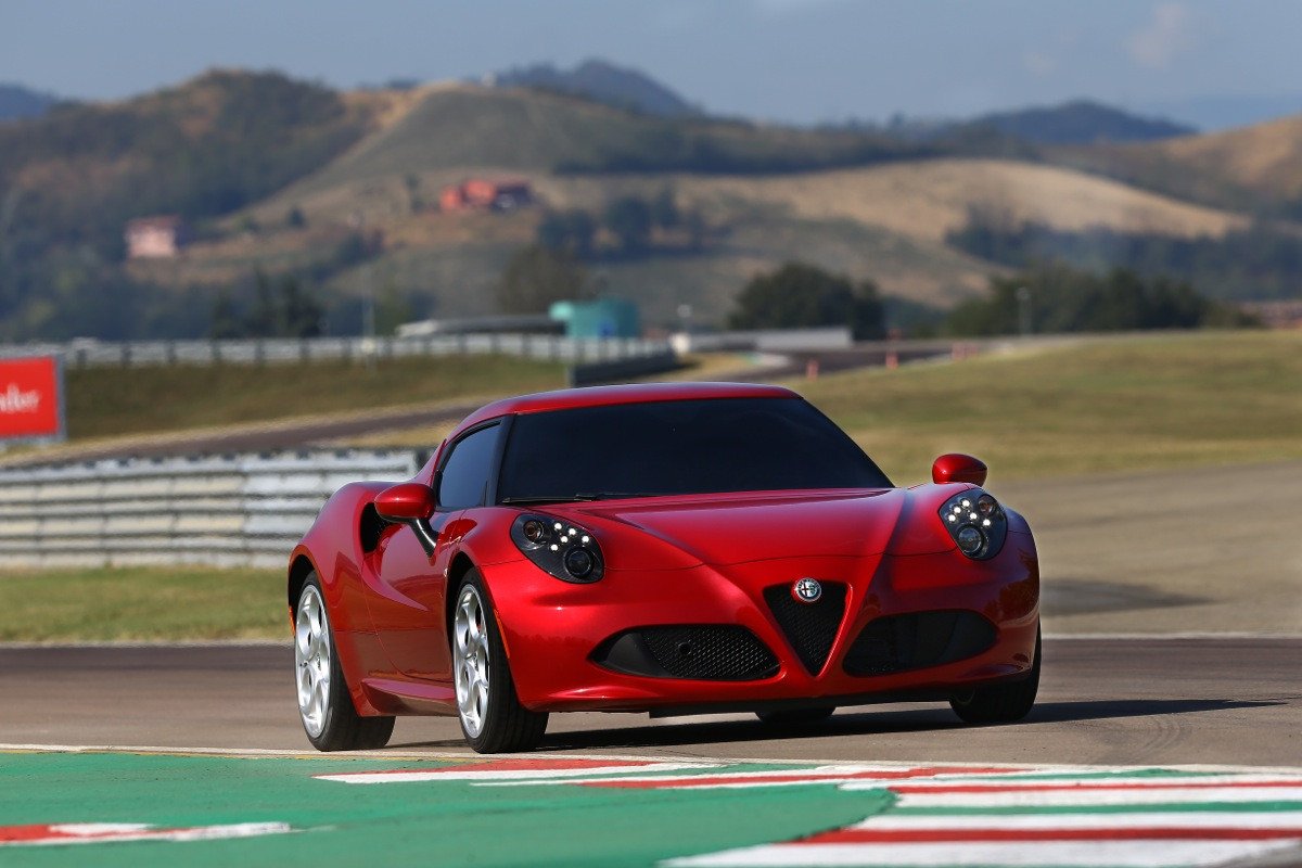 Prueba: Alfa Romeo 4C, un deportivo biplaza para disfrutar conduciendo