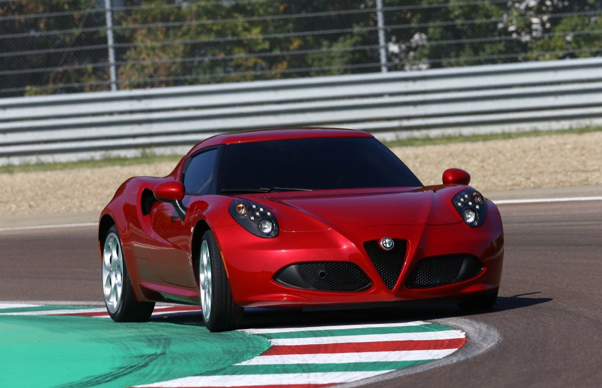 Prueba: Alfa Romeo 4C, un deportivo biplaza para disfrutar conduciendo