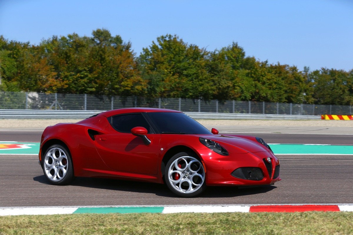 Prueba: Alfa Romeo 4C, un deportivo biplaza para disfrutar conduciendo