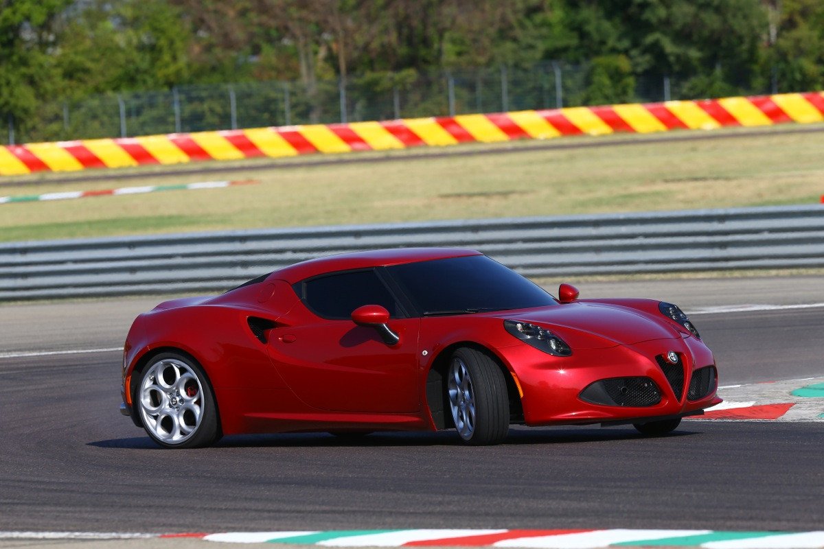 Prueba: Alfa Romeo 4C, un deportivo biplaza para disfrutar conduciendo
