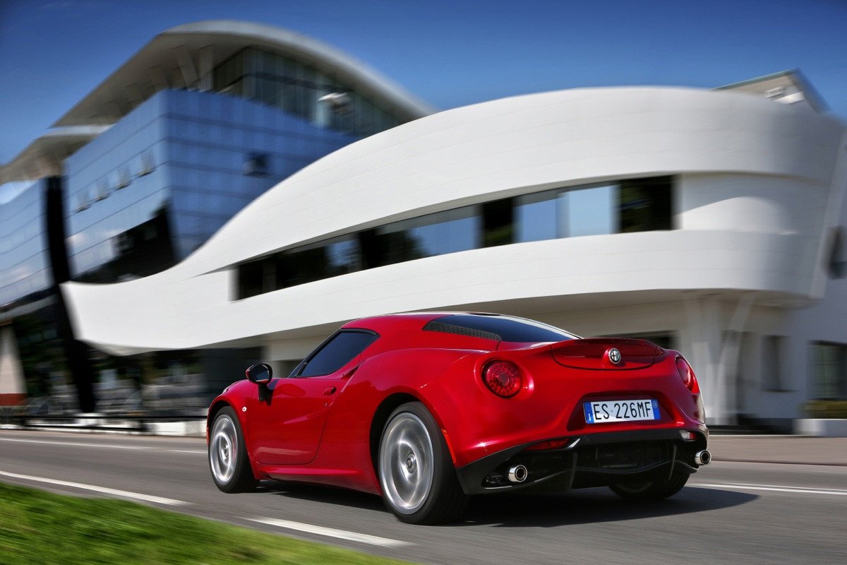 Prueba: Alfa Romeo 4C, un deportivo biplaza para disfrutar conduciendo