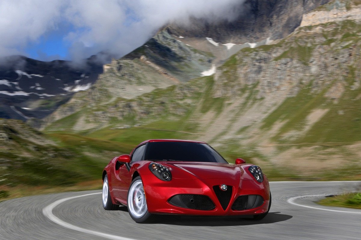 Prueba: Alfa Romeo 4C, un deportivo biplaza para disfrutar conduciendo