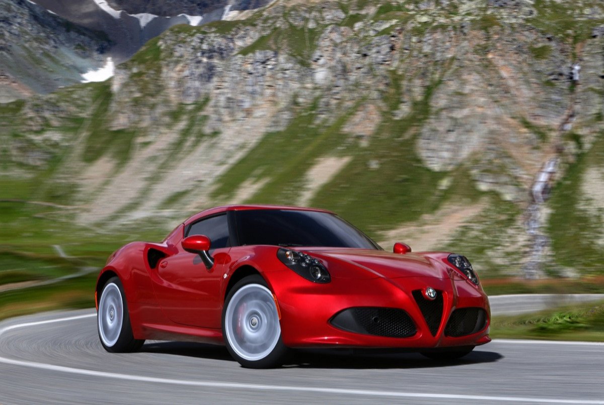 Prueba: Alfa Romeo 4C, un deportivo biplaza para disfrutar conduciendo