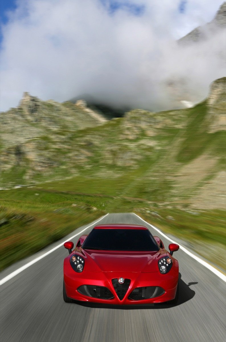 Prueba: Alfa Romeo 4C, un deportivo biplaza para disfrutar conduciendo