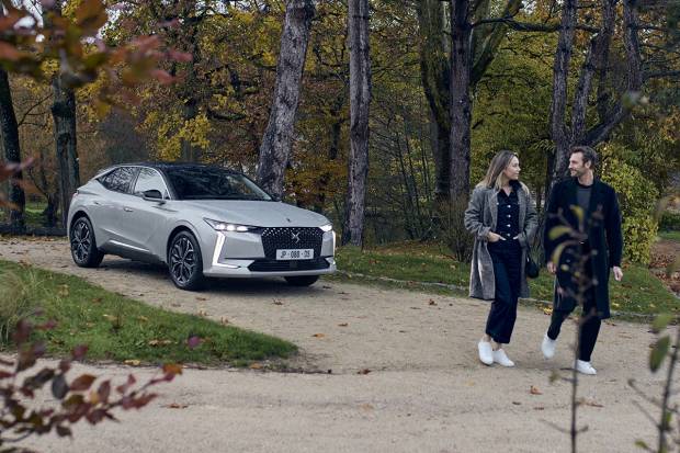 Los nuevos DS3 y DS4 montan un motor con hibridación ligera y etiqueta ECO