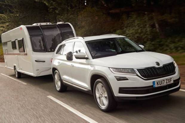 Los mejores coches para remolcar una caravana