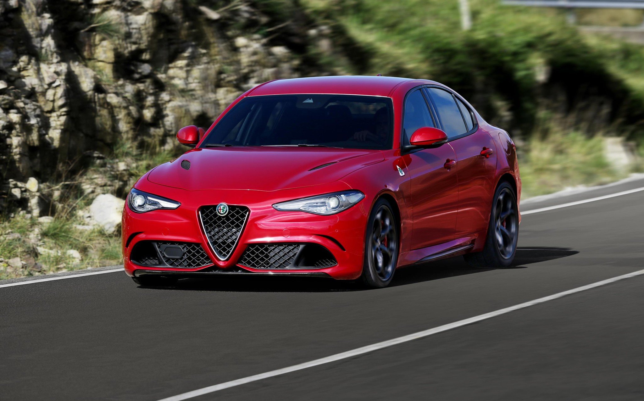 Nuevo Alfa Romeo Giulia Quadrifoglio, deportivo sin complejos