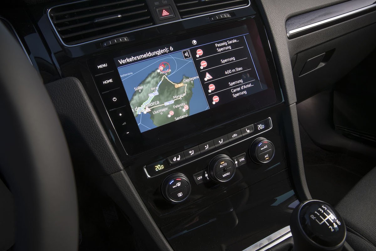 Cuál es mejor, Volkswagen T-Roc o Volkswagen Golf, pros y contras