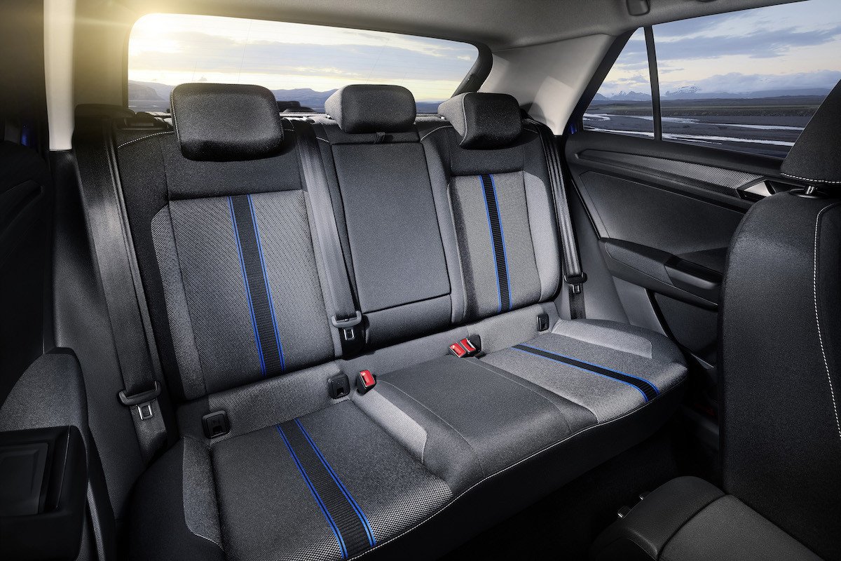 Cuál es mejor, Volkswagen T-Roc o Volkswagen Golf, pros y contras