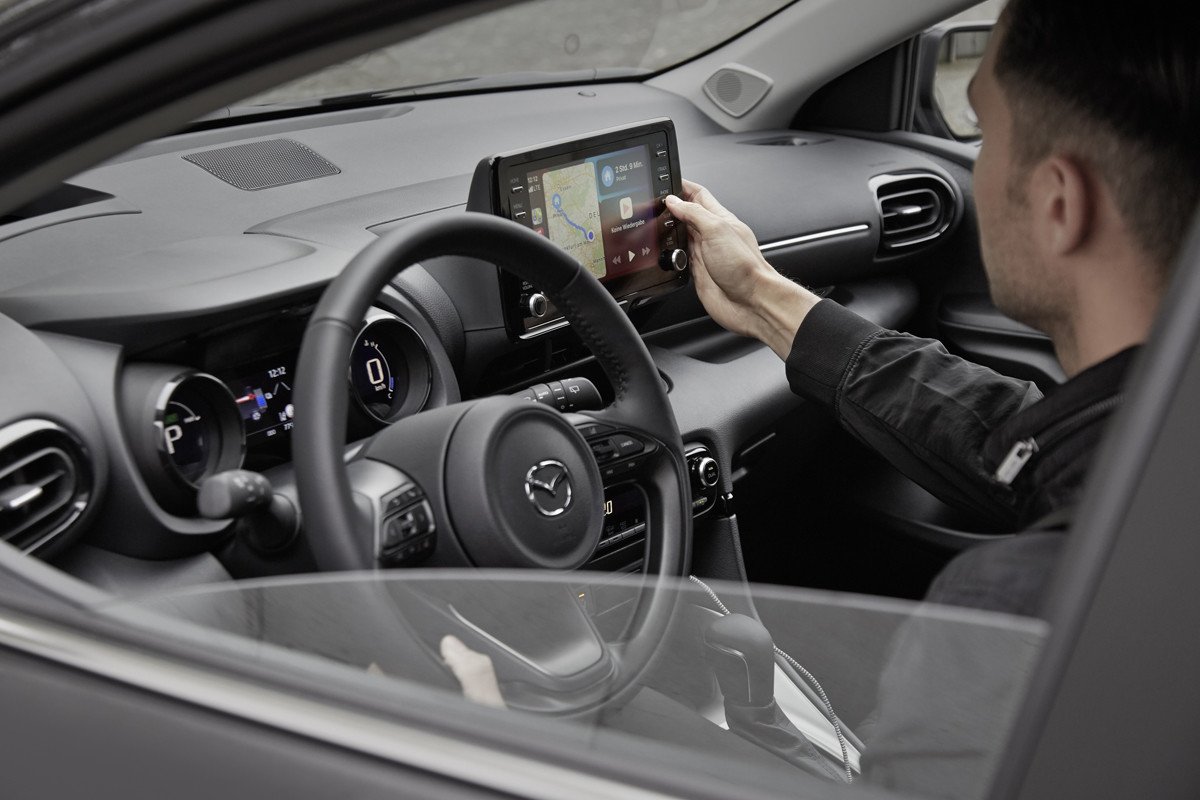 Primeras imágenes y datos del próximo Mazda 2: con el motor híbrido del Yaris