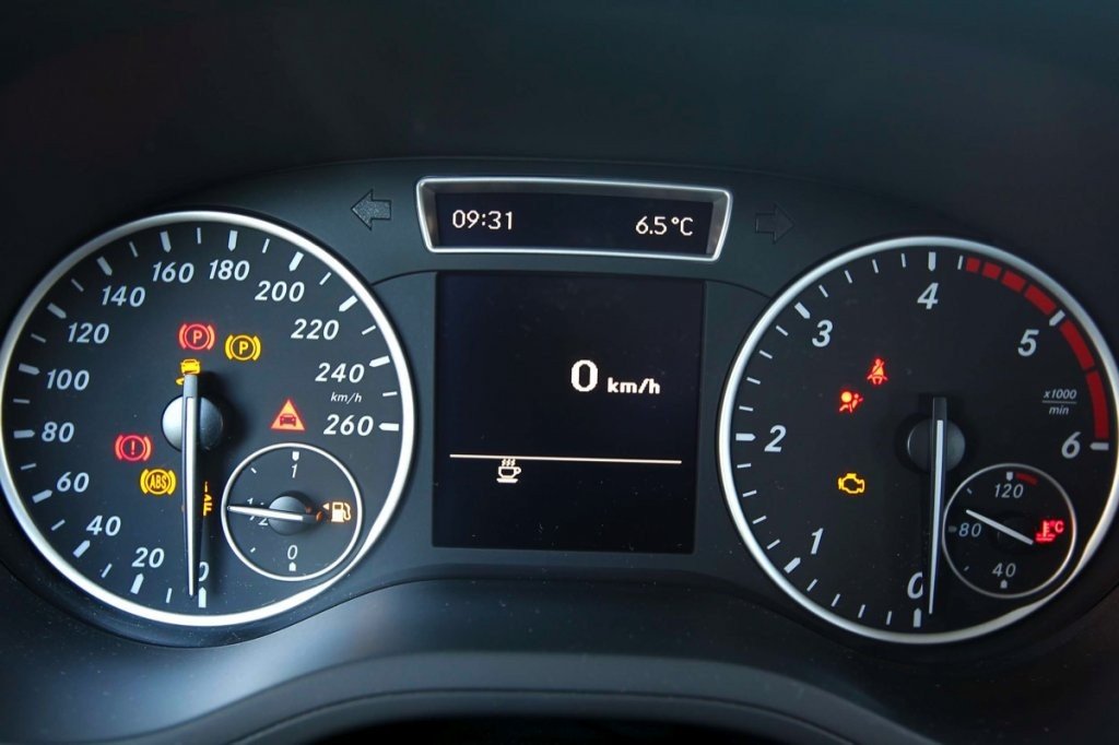 Prueba: Mercedes Clase B, monovolumen con aire deportivo