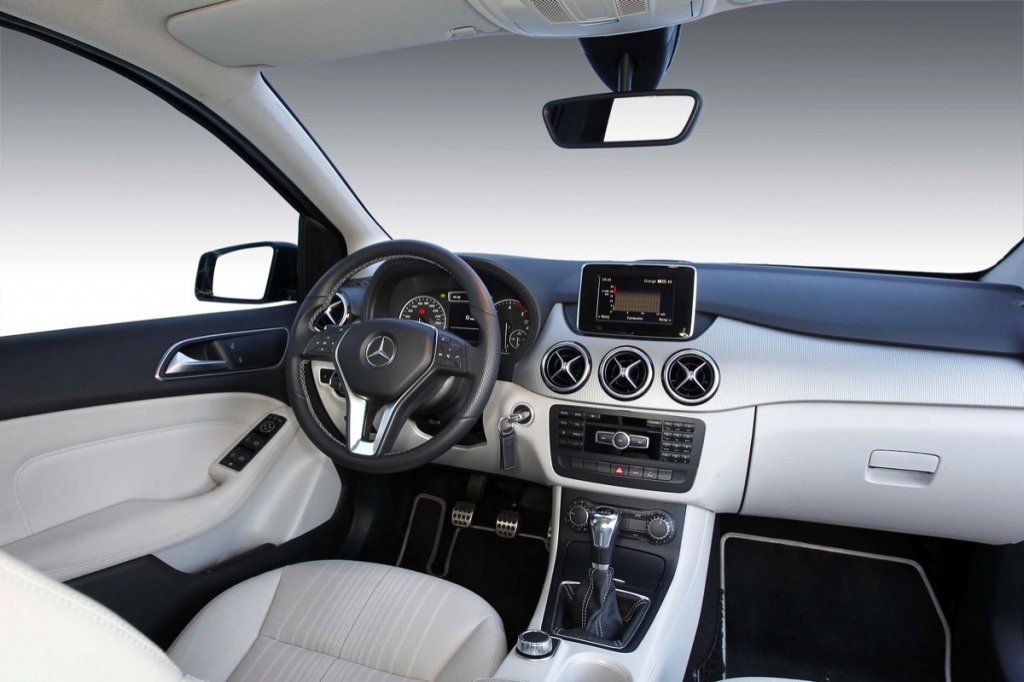 Prueba: Mercedes Clase B, monovolumen con aire deportivo
