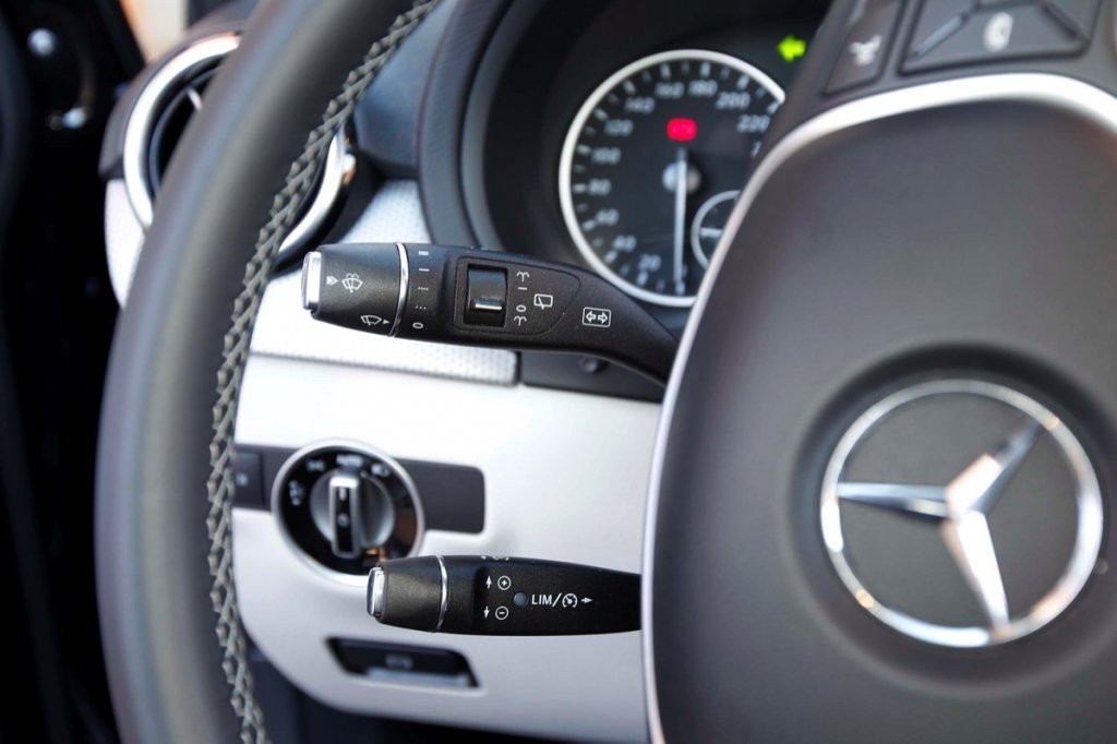 Prueba: Mercedes Clase B, monovolumen con aire deportivo