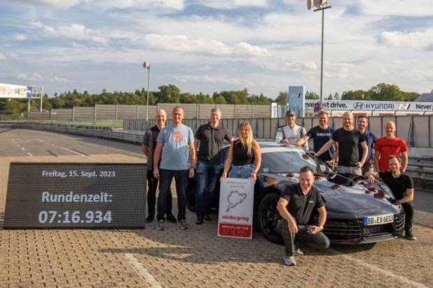 Porsche lo ha conseguido: el primer 911 con motor híbrido completa su desarrollo