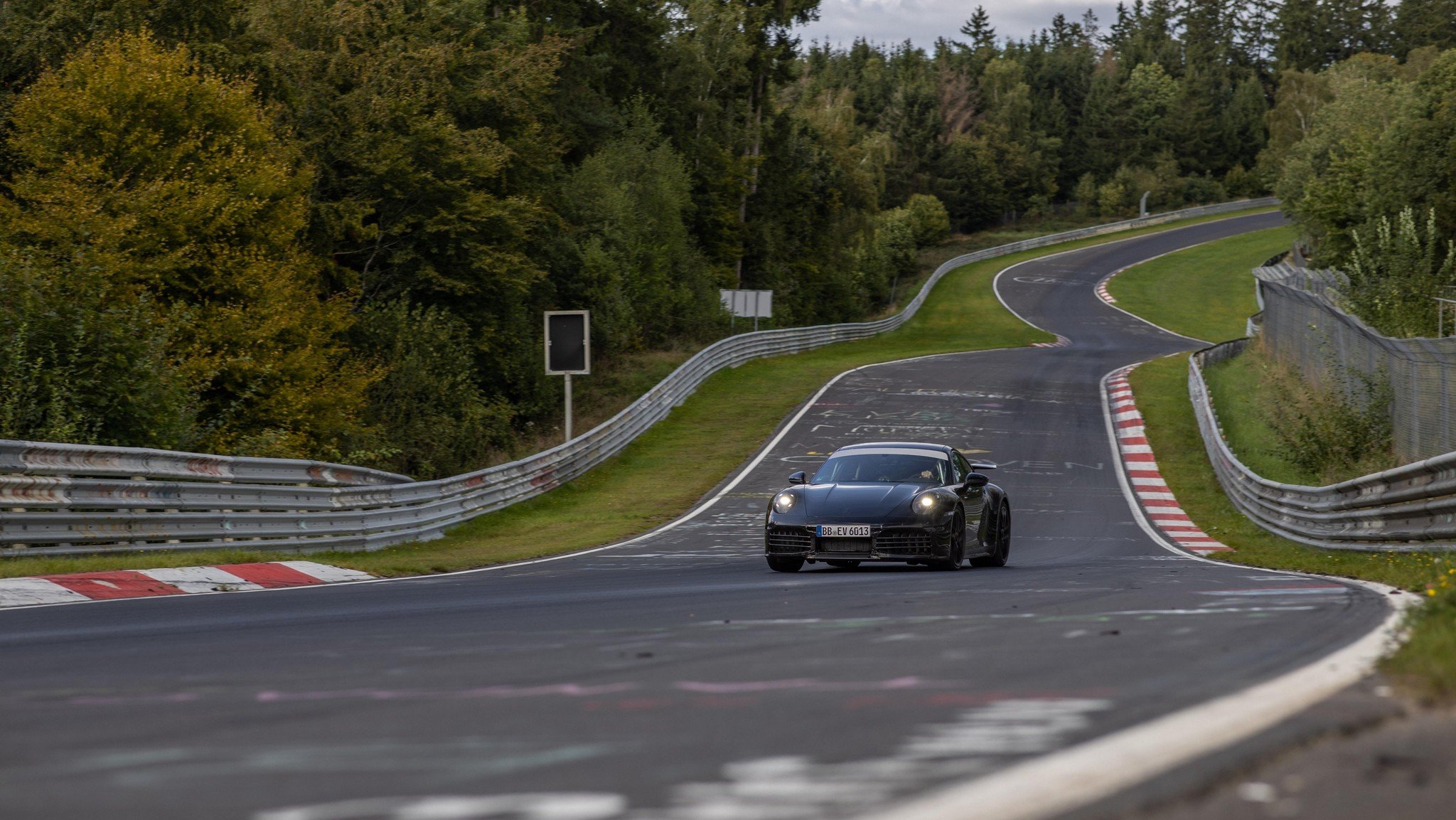 Pruebas Porsche 911 Híbrido