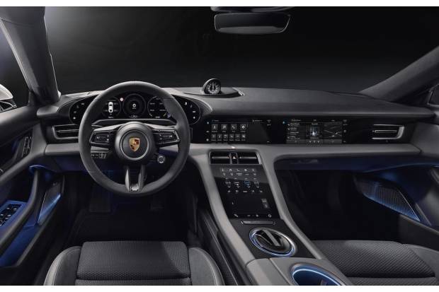 Cuatro pantallas para el interior del nuevo Porsche Taycan eléctrico