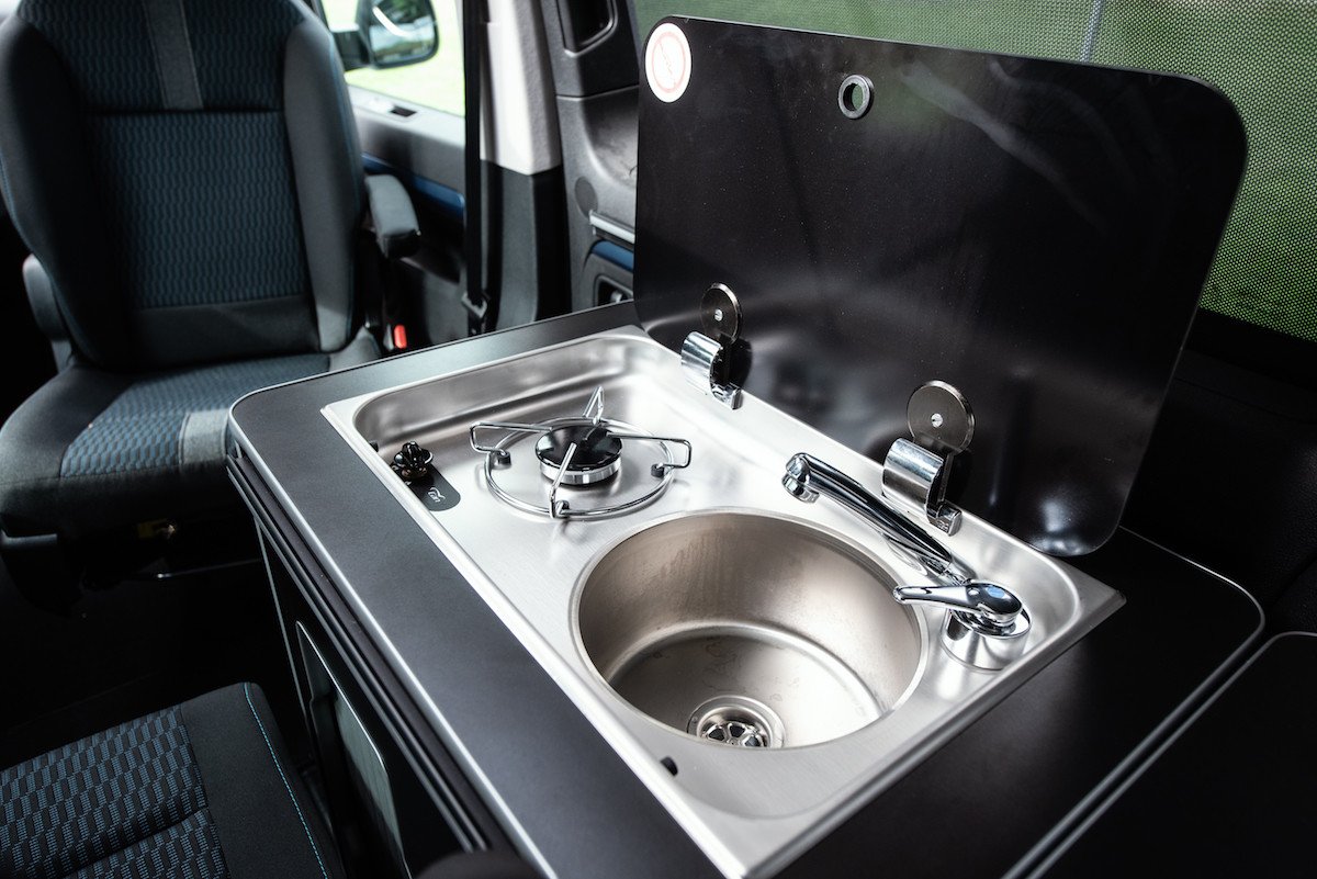 Peugeot Traveller by Tinkervan, nuevo camper de fábrica