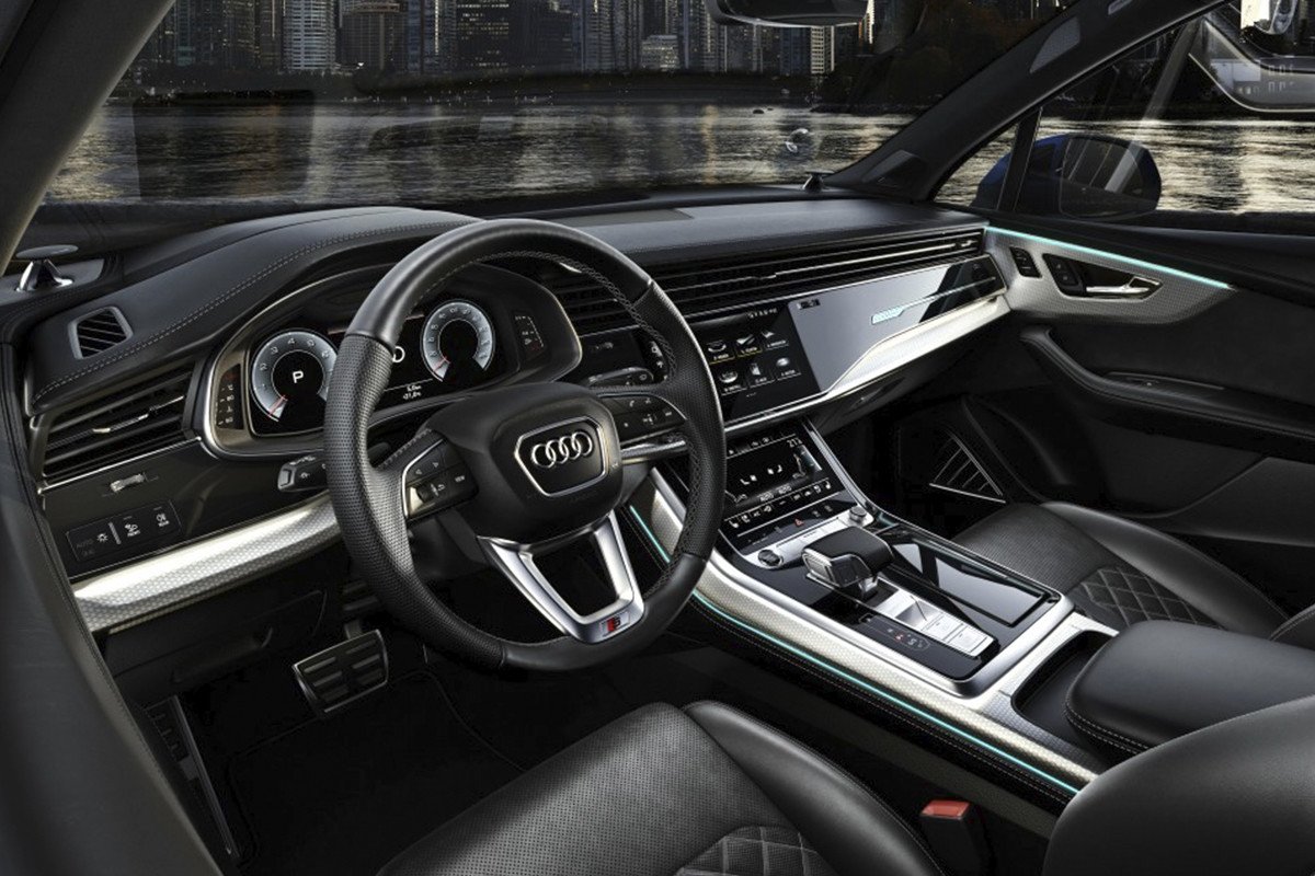 Audi Q7 2024 interior