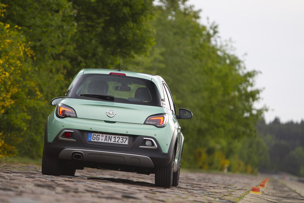 Opel Adam Rocks