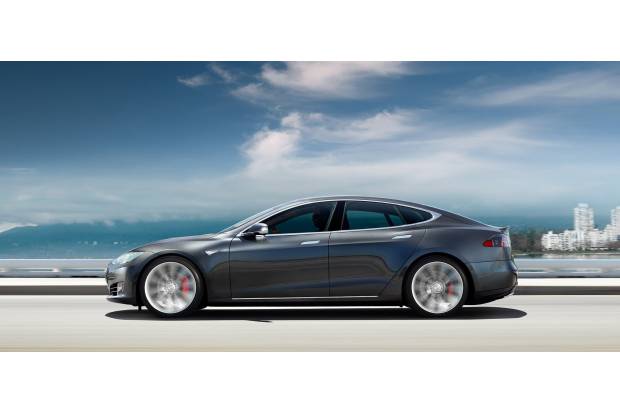 Todos los Tesla equiparán un hardware que permite la conducción autónoma