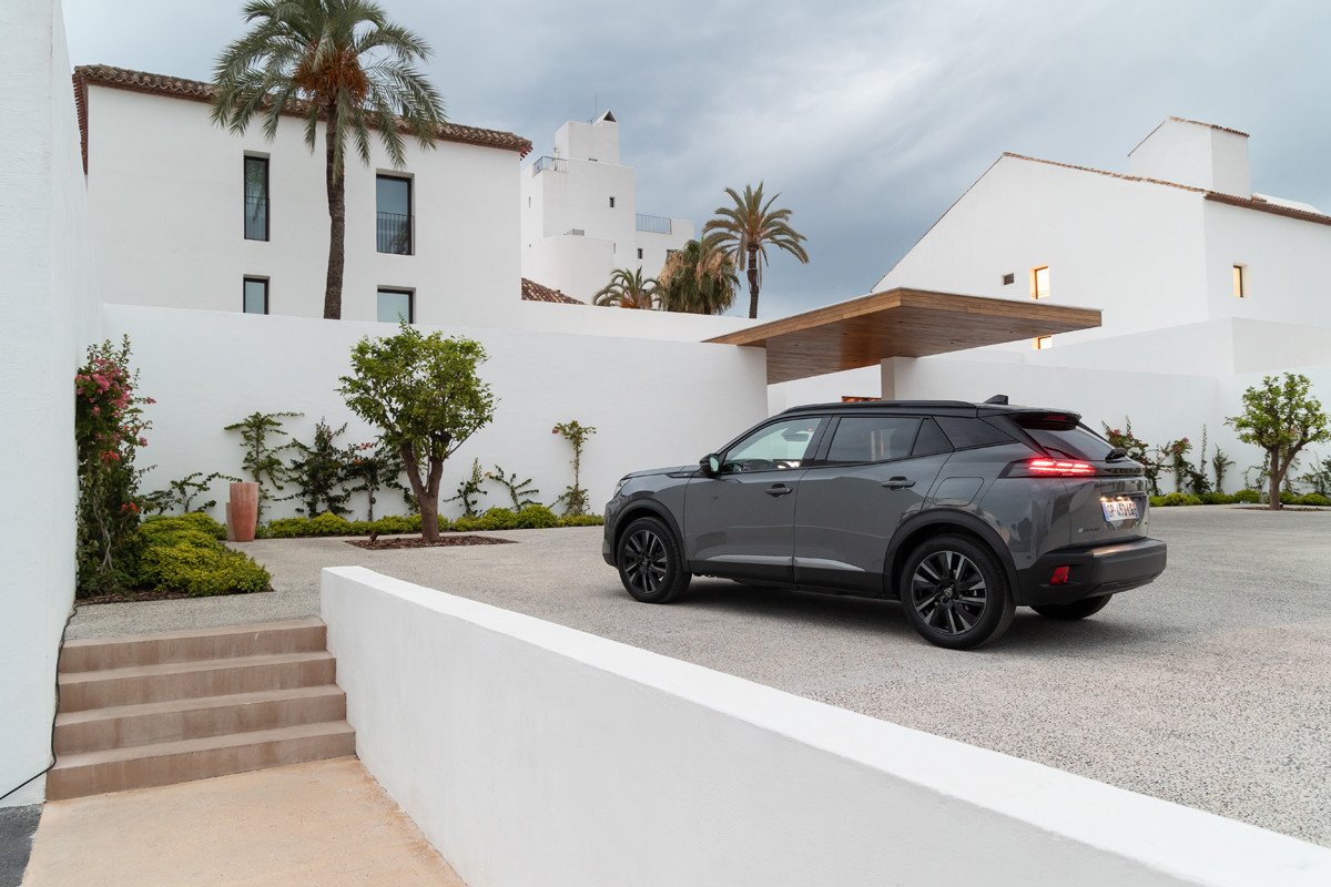 Prueba Peugeot e-2008