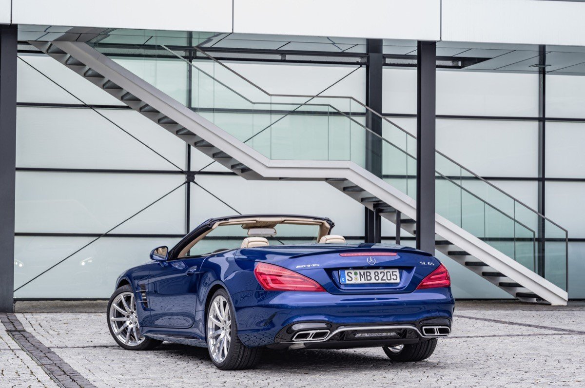 El Mercedes SL se renueva en 2016