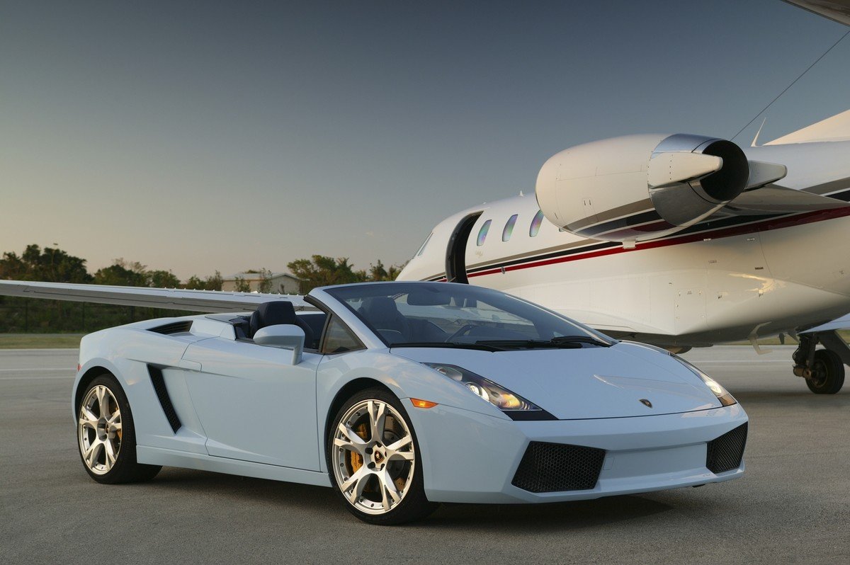 El primer Lamborghini de calle con motor V10 cumple 20 años 