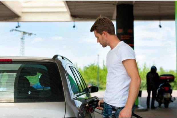 Descuentos en gasolineras ante la subida de precios: hasta 40 céntimos con condiciones