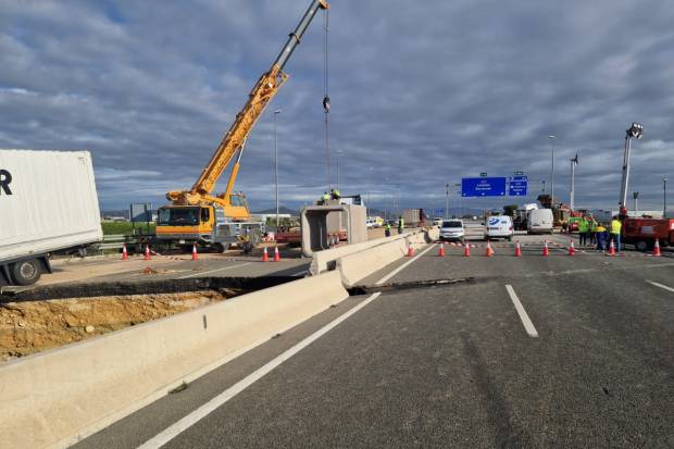 La DGT anuncia cortes en carreteras de Valencia a causa de la DANA