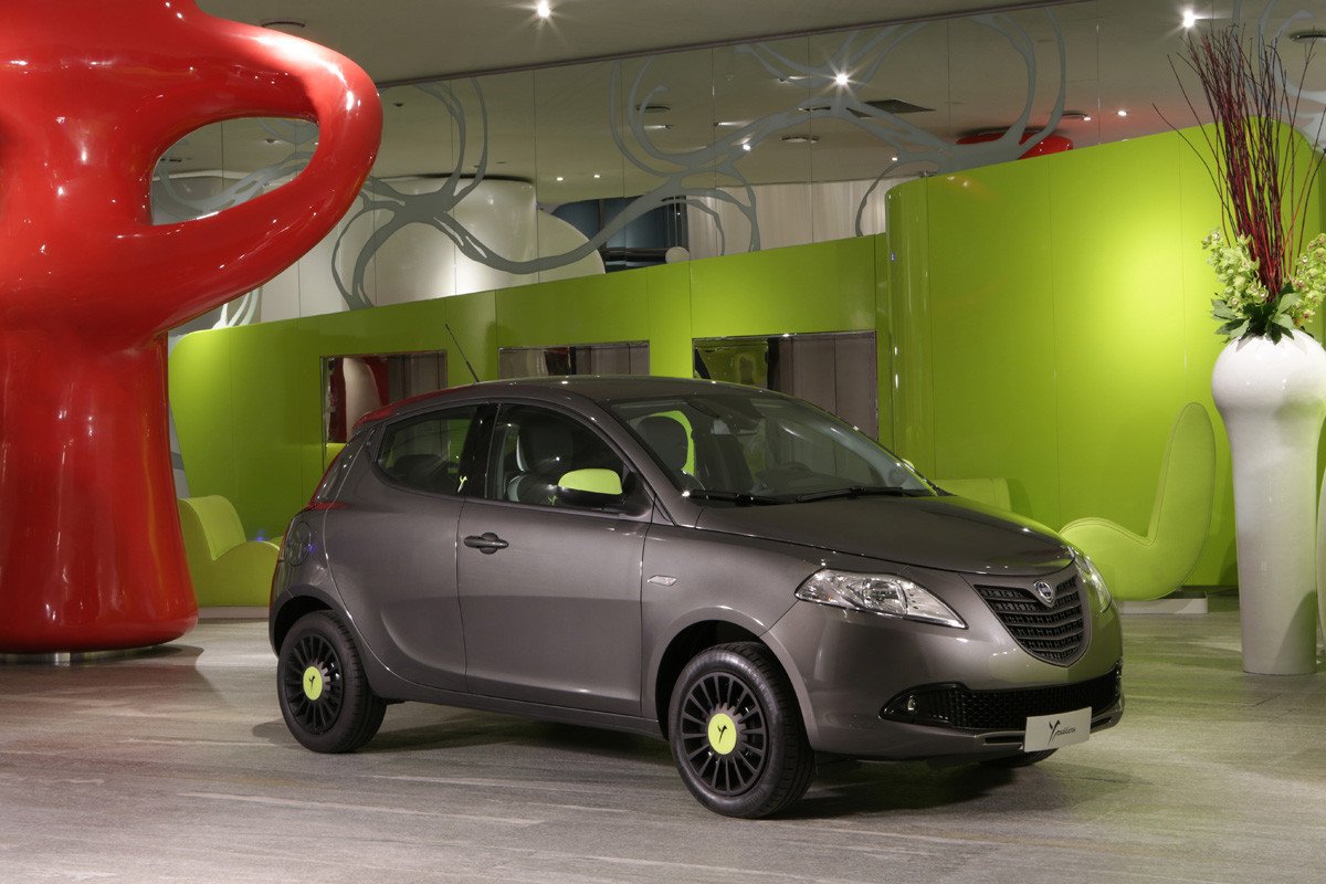 El Lancia Ypsilon estrena serie especial Elefantino ’14