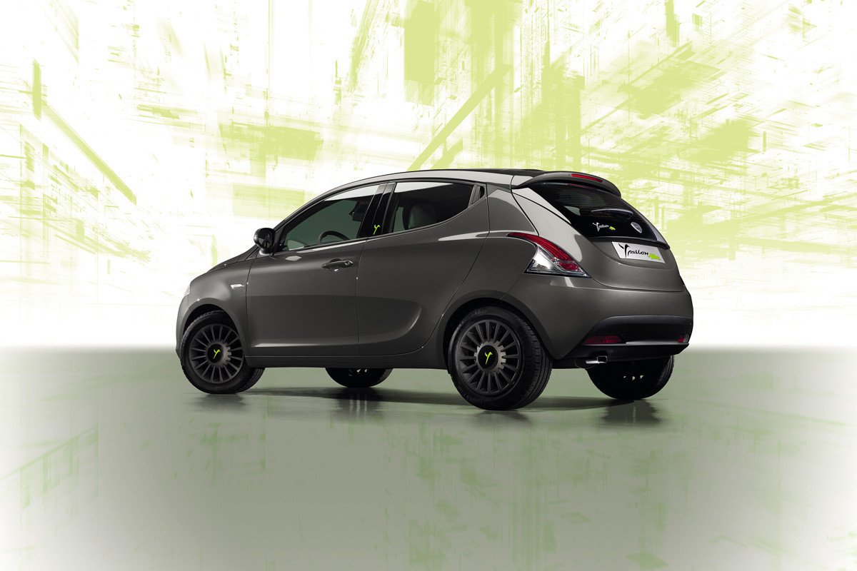El Lancia Ypsilon estrena serie especial Elefantino ’14