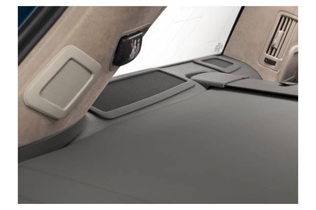 ¿Cuántos altavoces puede tener un coche?