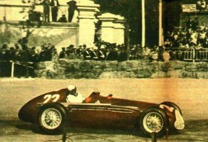 Fangio decía que es un peligro tanto el correr demasiado rápido, como el hacerlo demasidado despacio