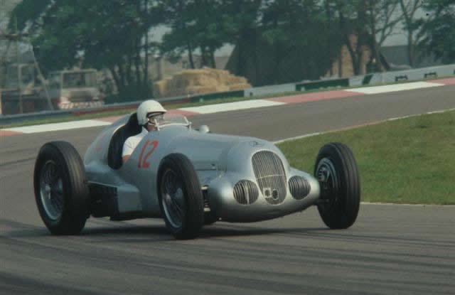Fangio valoraba la seguridad al volante. 