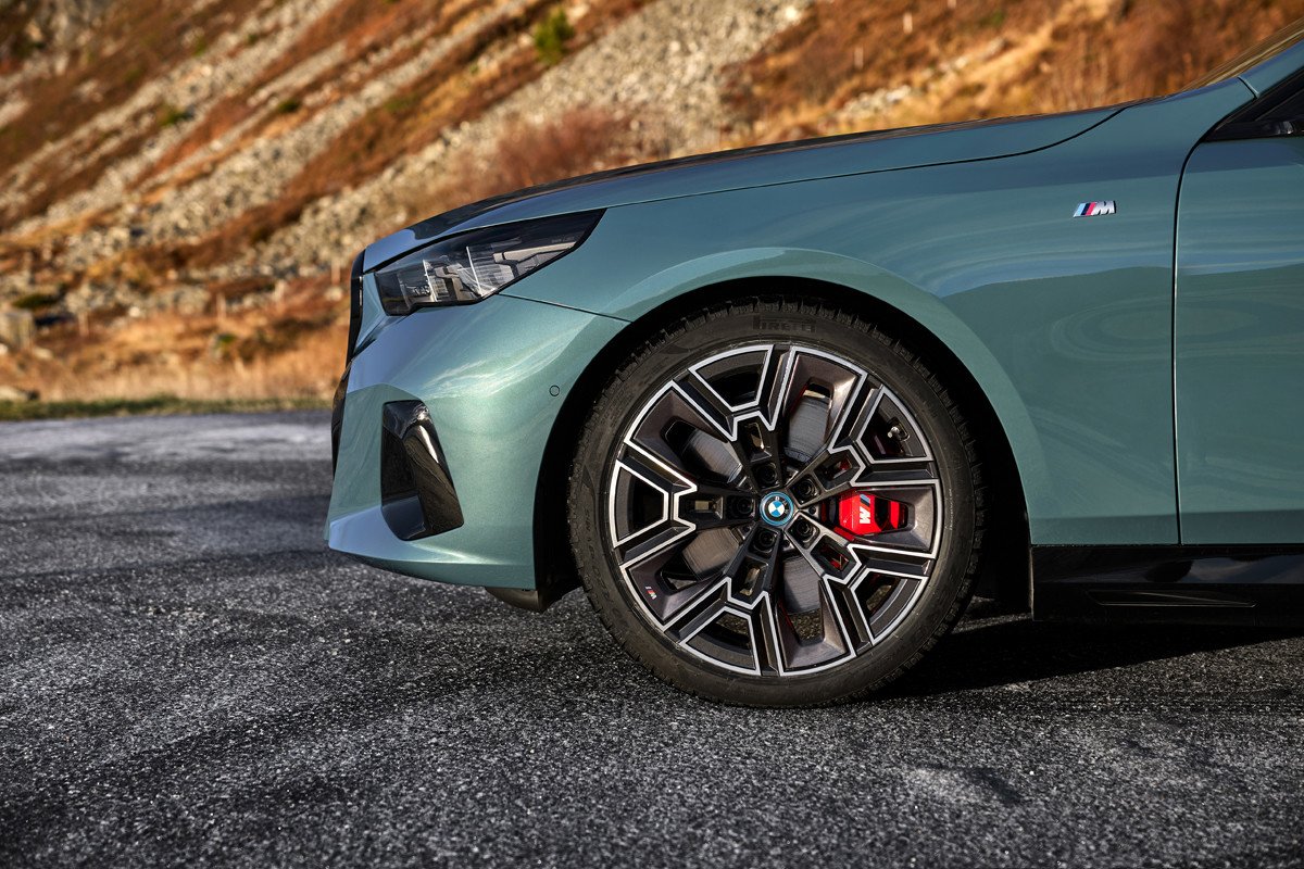 El coche familiar que estabas esperando: así es el nuevo BMW Serie 5 Touring