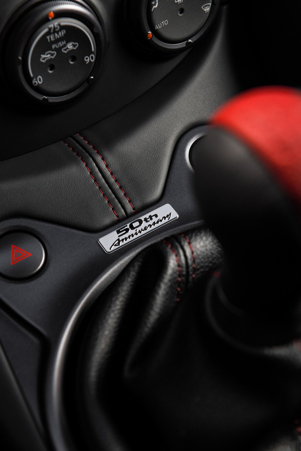 Nissan celebra el 50 Aniversario del primer Z con una edición especial del 370Z
