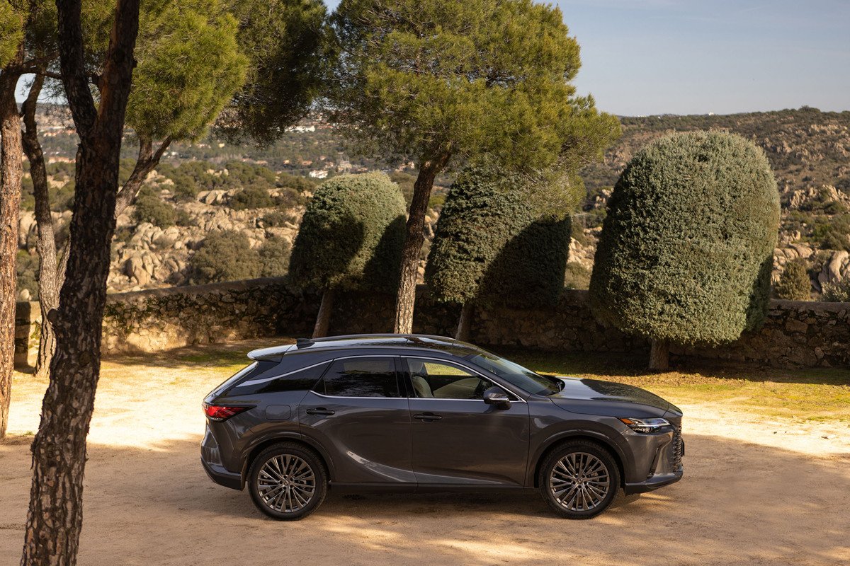 Prueba nuevo Lexus RX 2023: este SUV Premium es ahora más divertido de conducir