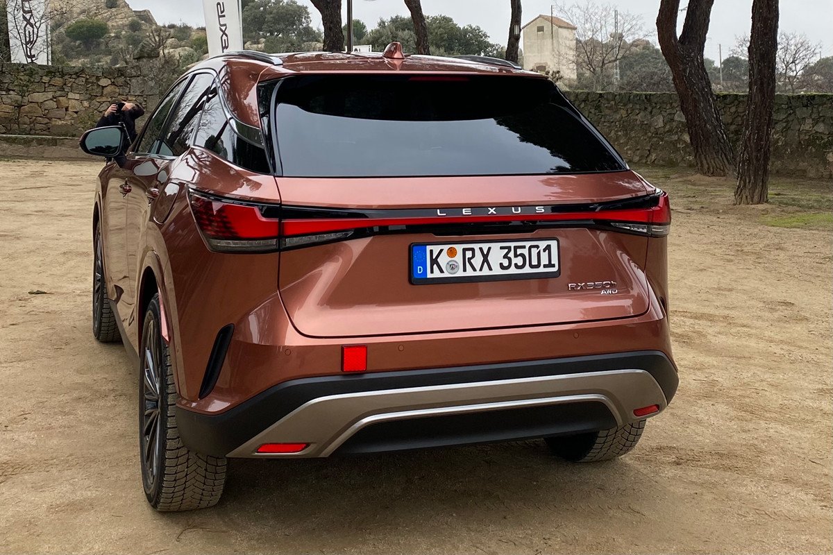Prueba nuevo Lexus RX 2023: este SUV Premium es ahora más divertido de conducir