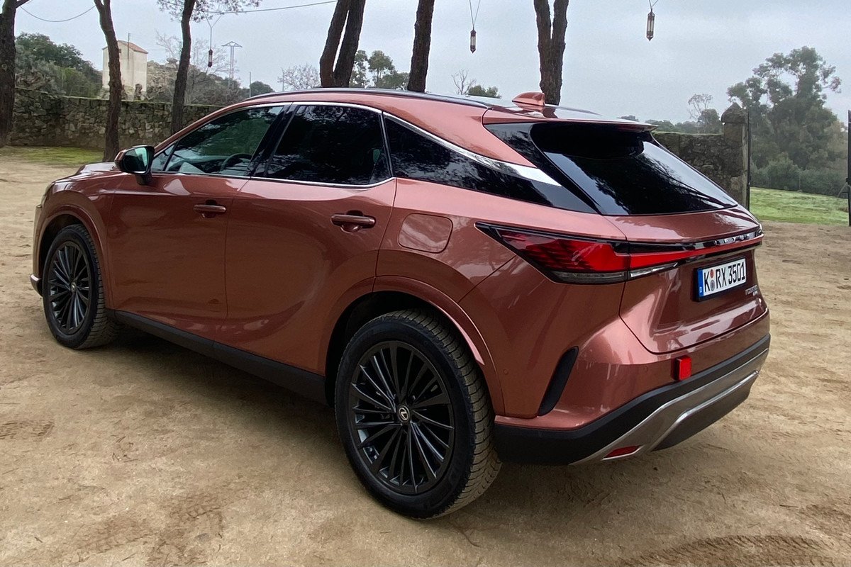 Prueba nuevo Lexus RX 2023: este SUV Premium es ahora más divertido de conducir