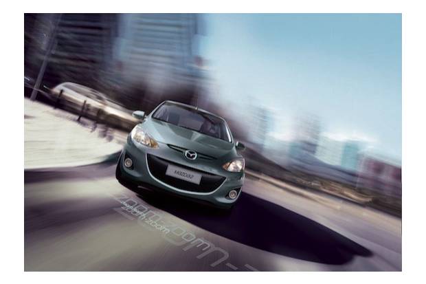 Mazda Iruka, gama de equipamiento limitada